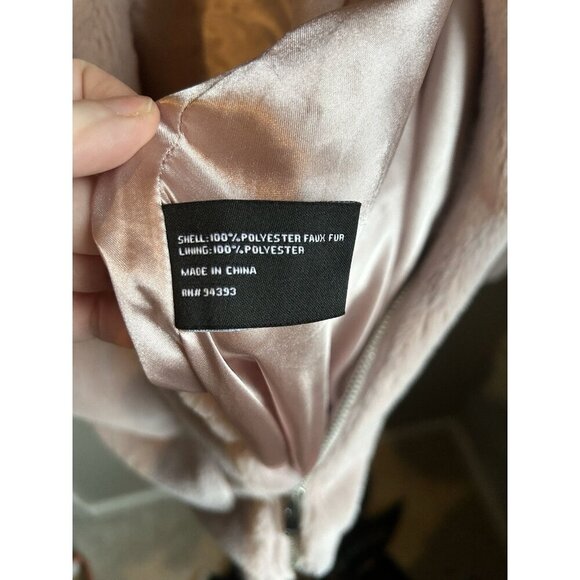 Altar’d State Pink Rose Faux Fur Full Zip Jacket, Blush Size Medium Fur Coat - Picture 8 of 8